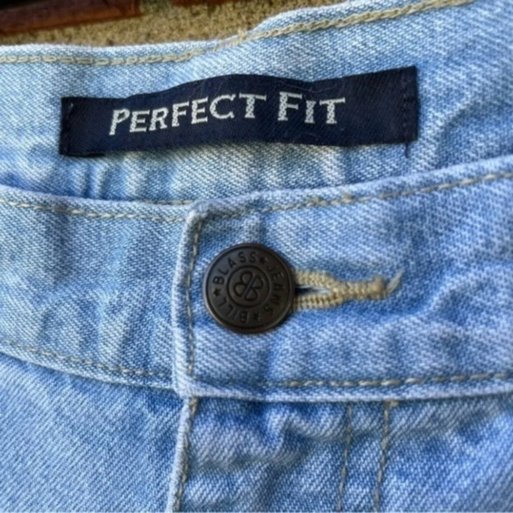 Vintage bill blass Perfect Fit Blue Mom Crops/Capri Pants 👖